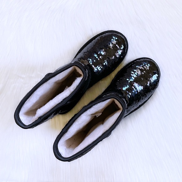 UGG Women’s Classic Short Sequin Black Boots - Picture 4 of 10